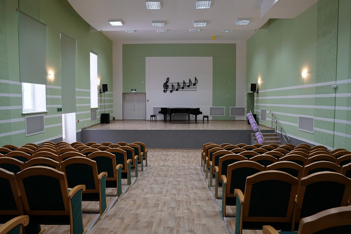 фото:Концертный зал в детской музыкальной школе