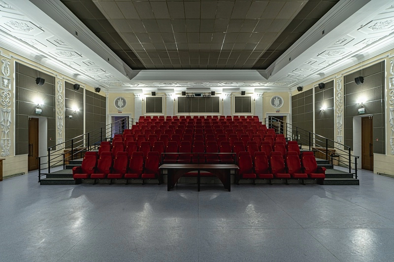 фото:Акустическая отделка кинолекционного зала в кинотеатре «Украина»