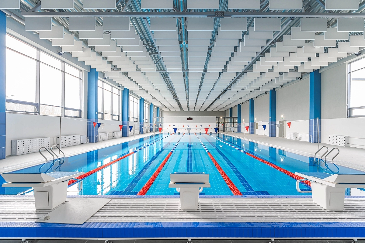 фото:Спортзалы и бассейн в кронштадтском лицее 